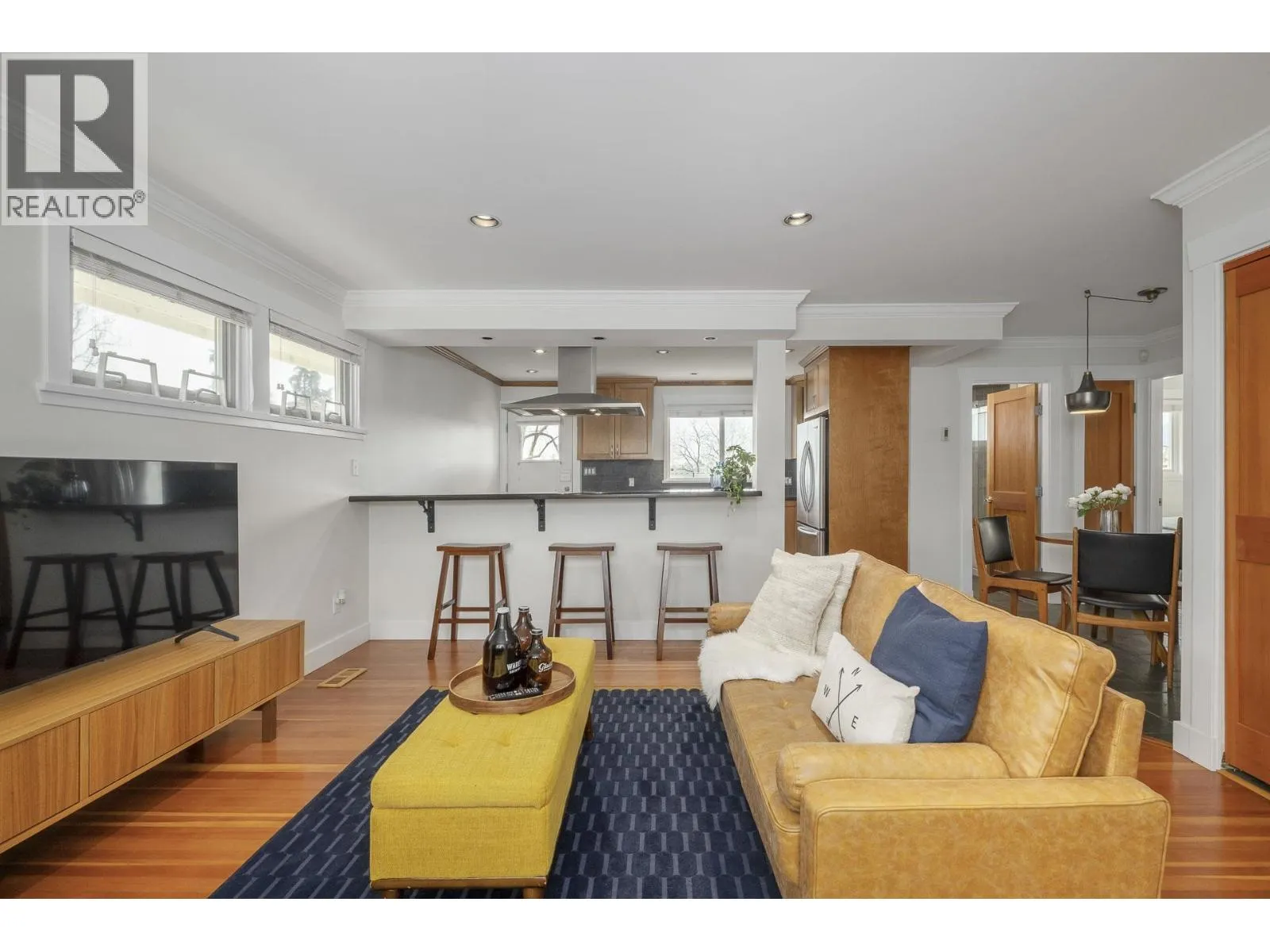 3217 MATAPAN CRESCENT