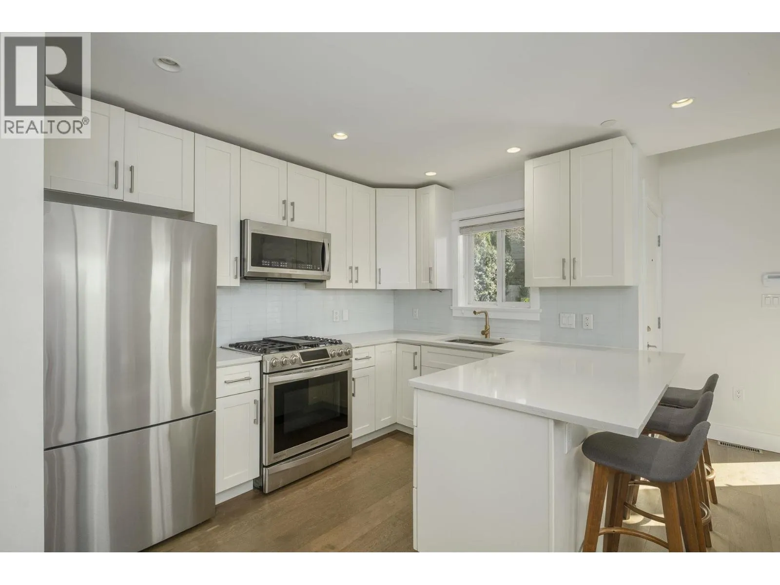 3217 MATAPAN CRESCENT