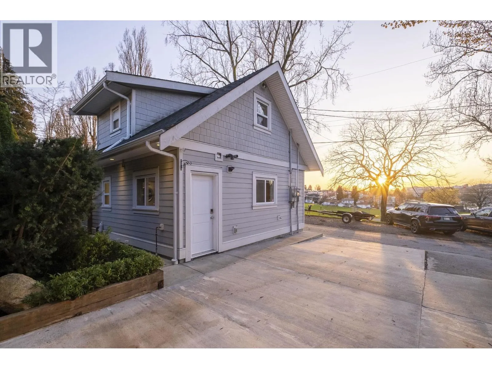 3217 MATAPAN CRESCENT