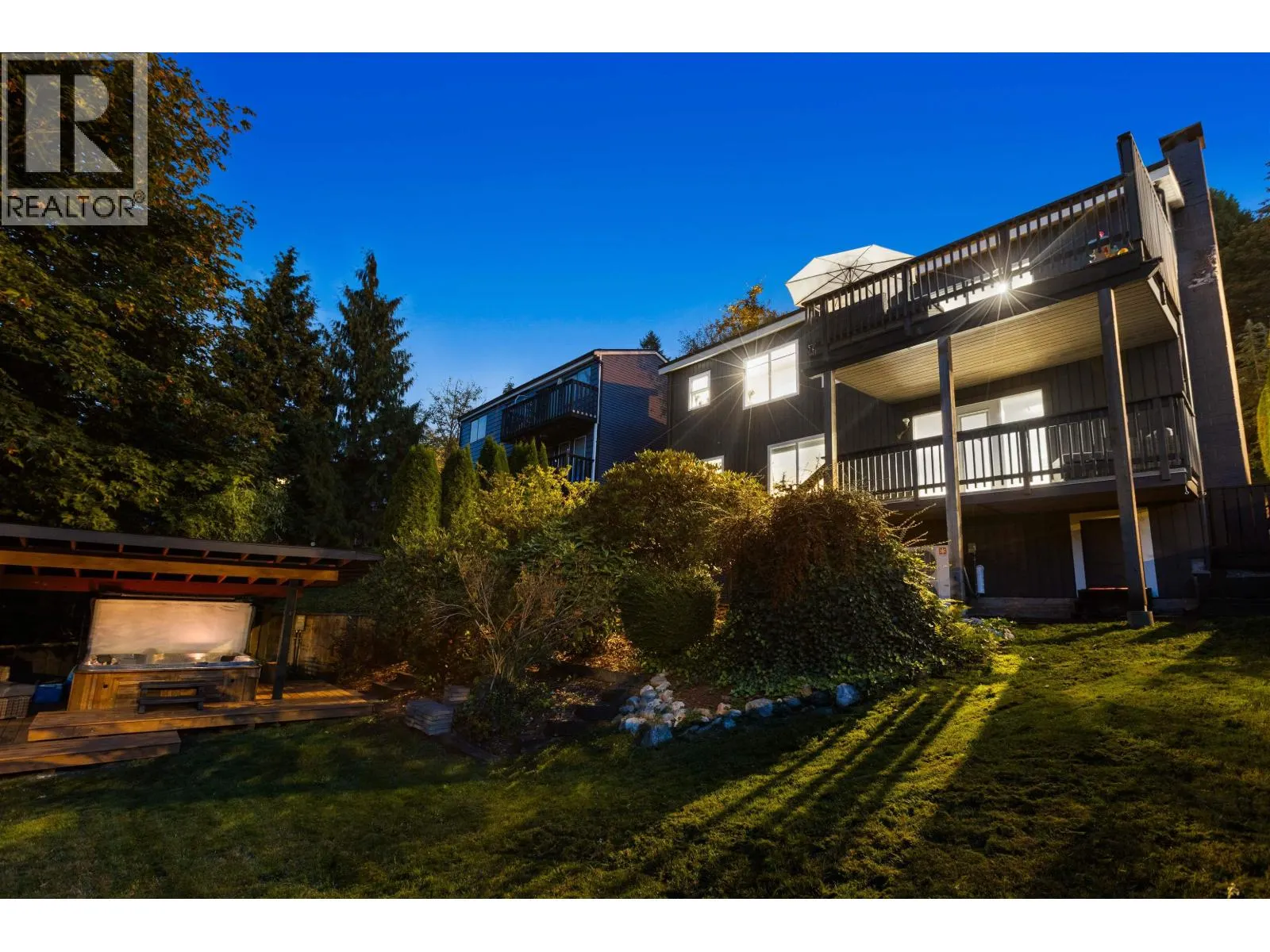 4 NOBLE COURT