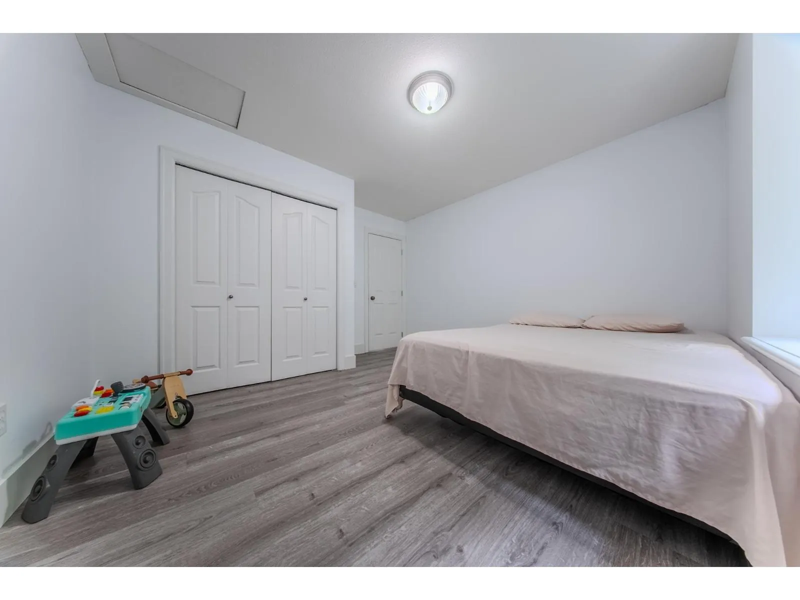 68 6887 SHEFFIELD WAY|Sardis East Vedder