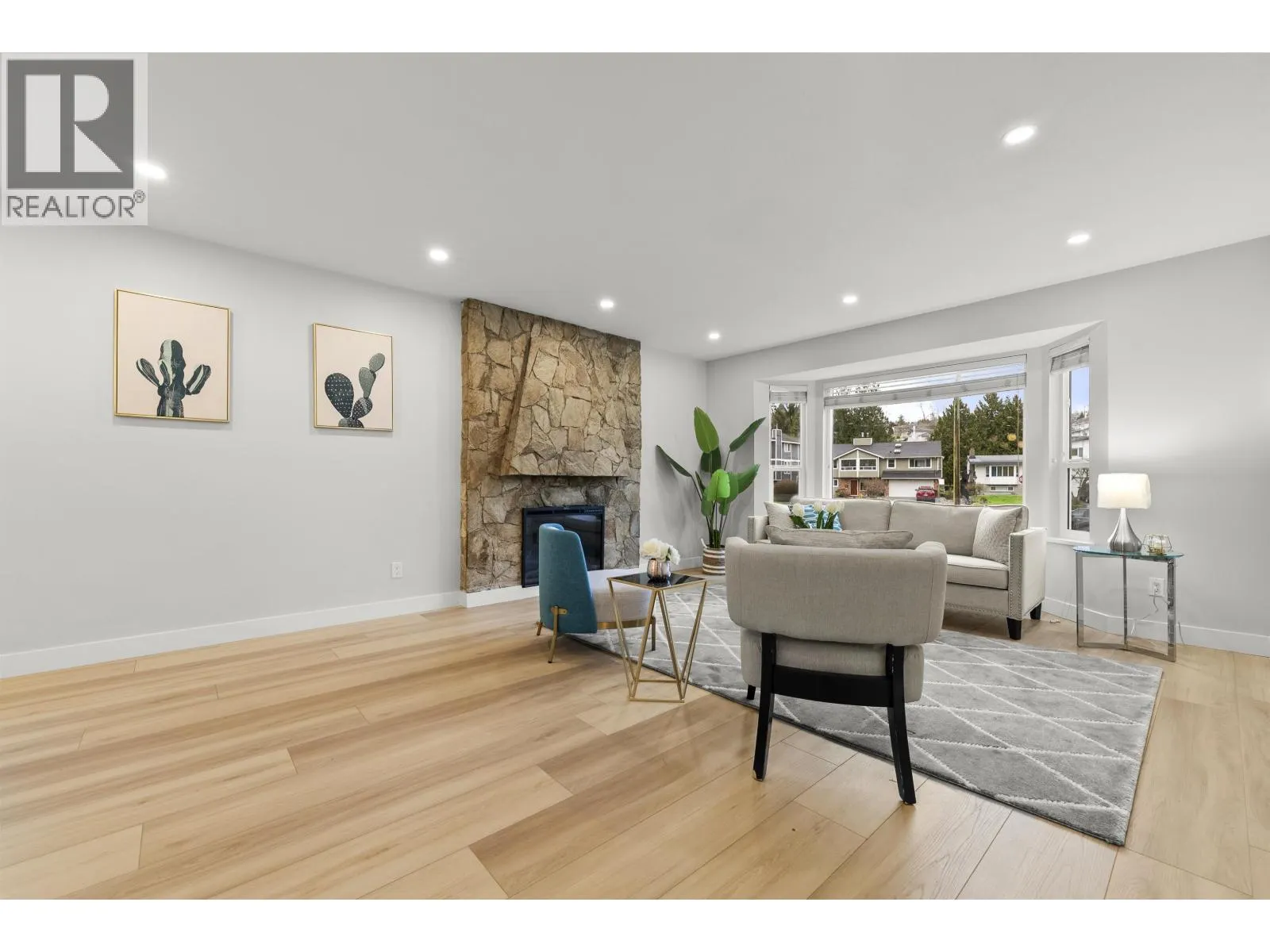 3055 ROTHBURY PLACE