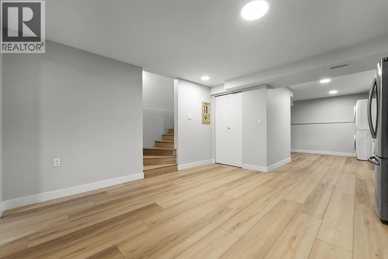 3055 ROTHBURY PLACE