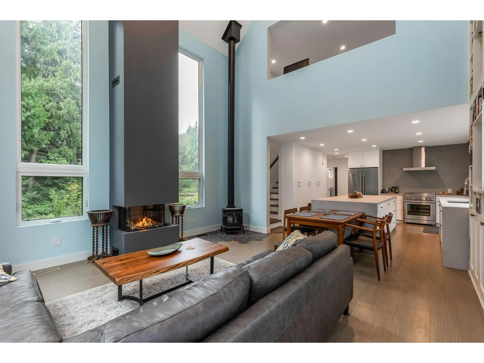 43685 LOUGHEED HIGHWAY