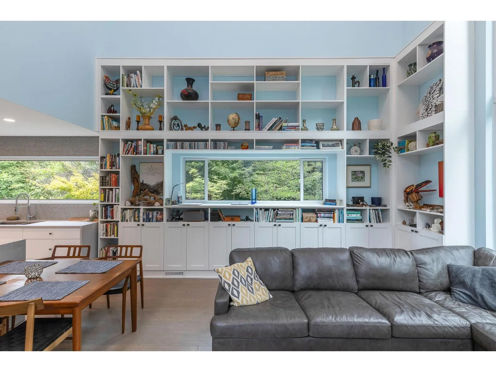 43685 LOUGHEED HIGHWAY