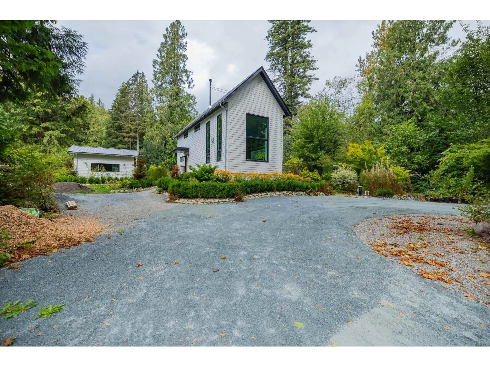 43685 LOUGHEED HIGHWAY