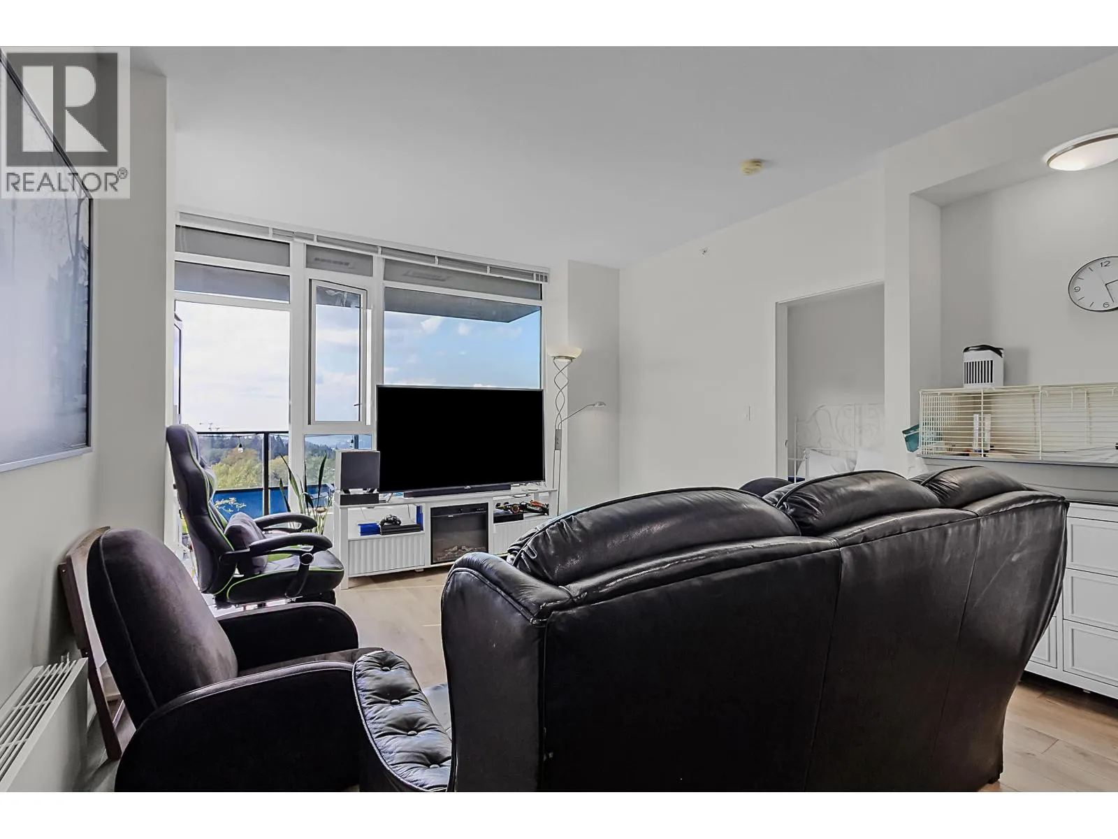 1006 8850 UNIVERSITY CRESCENT