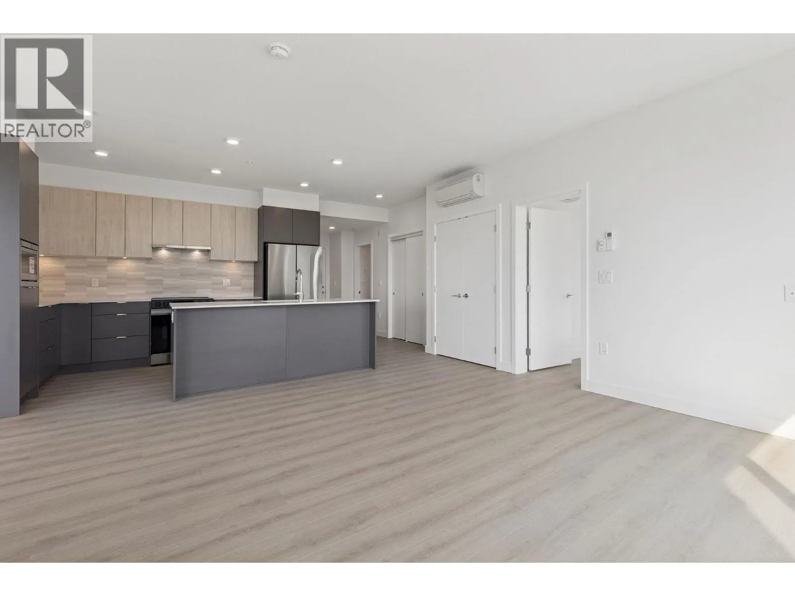 5XX 2463 RABBIT DRIVE