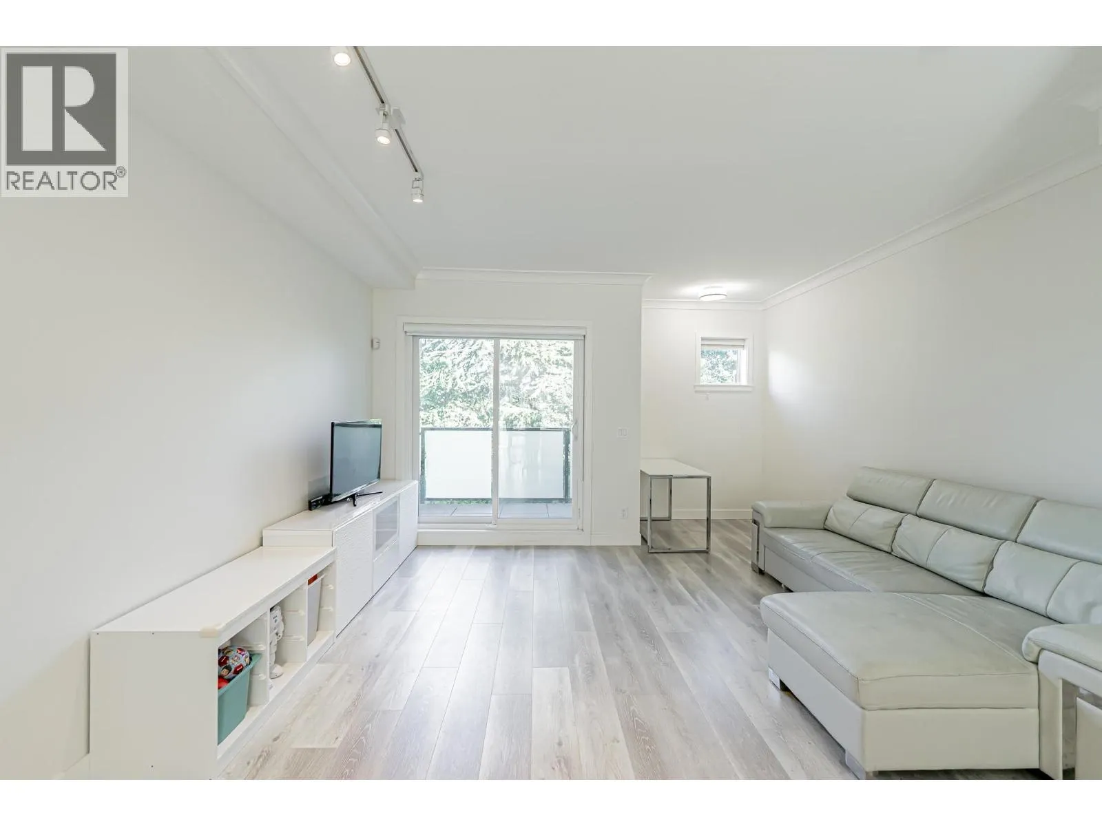 4 9080 NO. 2 ROAD