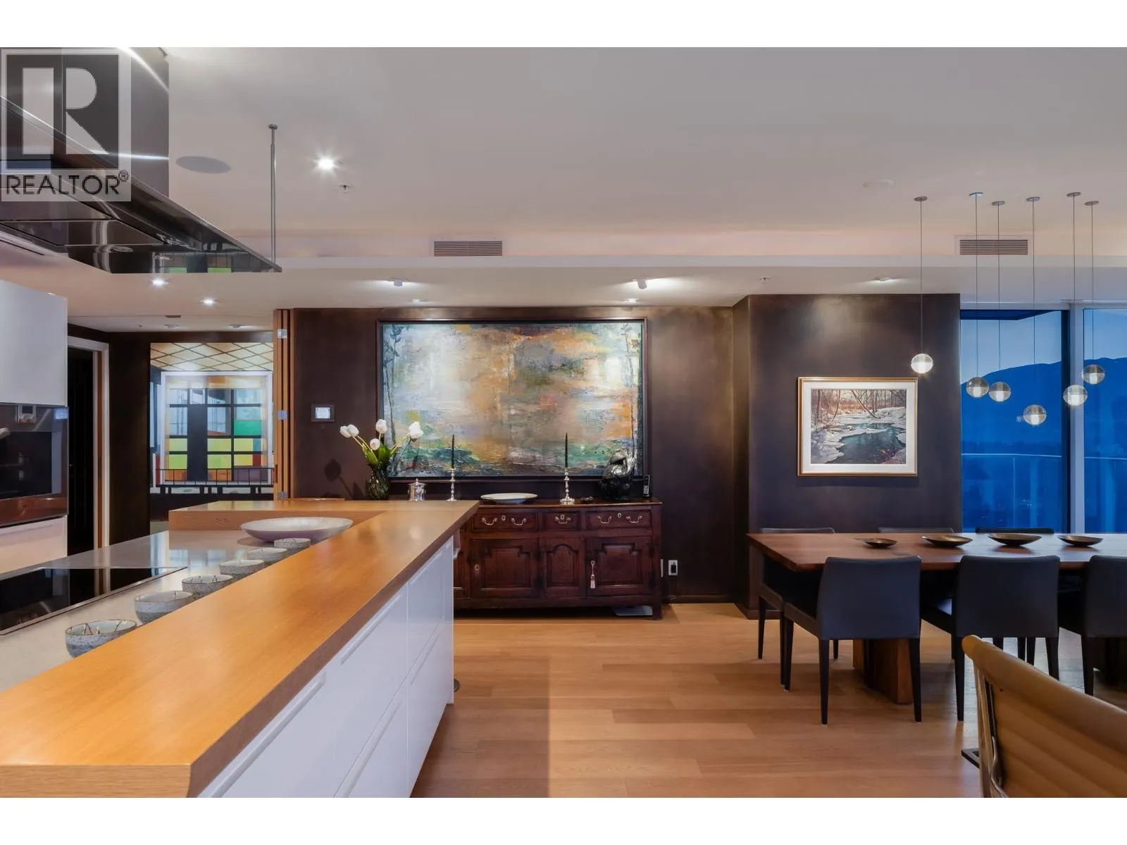 4501 1011 W CORDOVA STREET