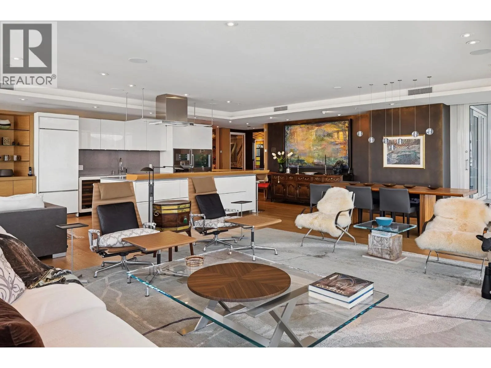 4501 1011 W CORDOVA STREET