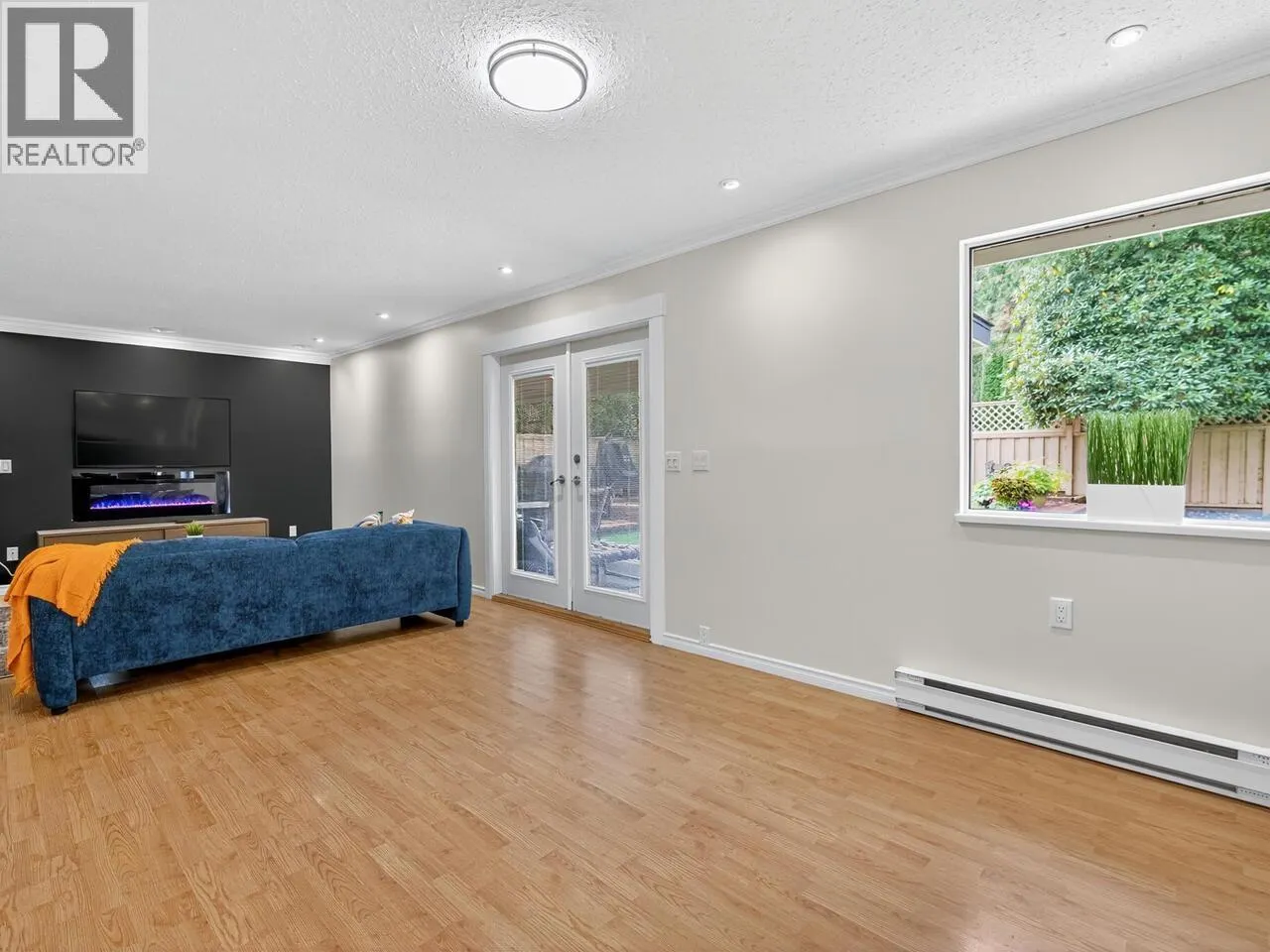 1131 LOMBARDY DRIVE