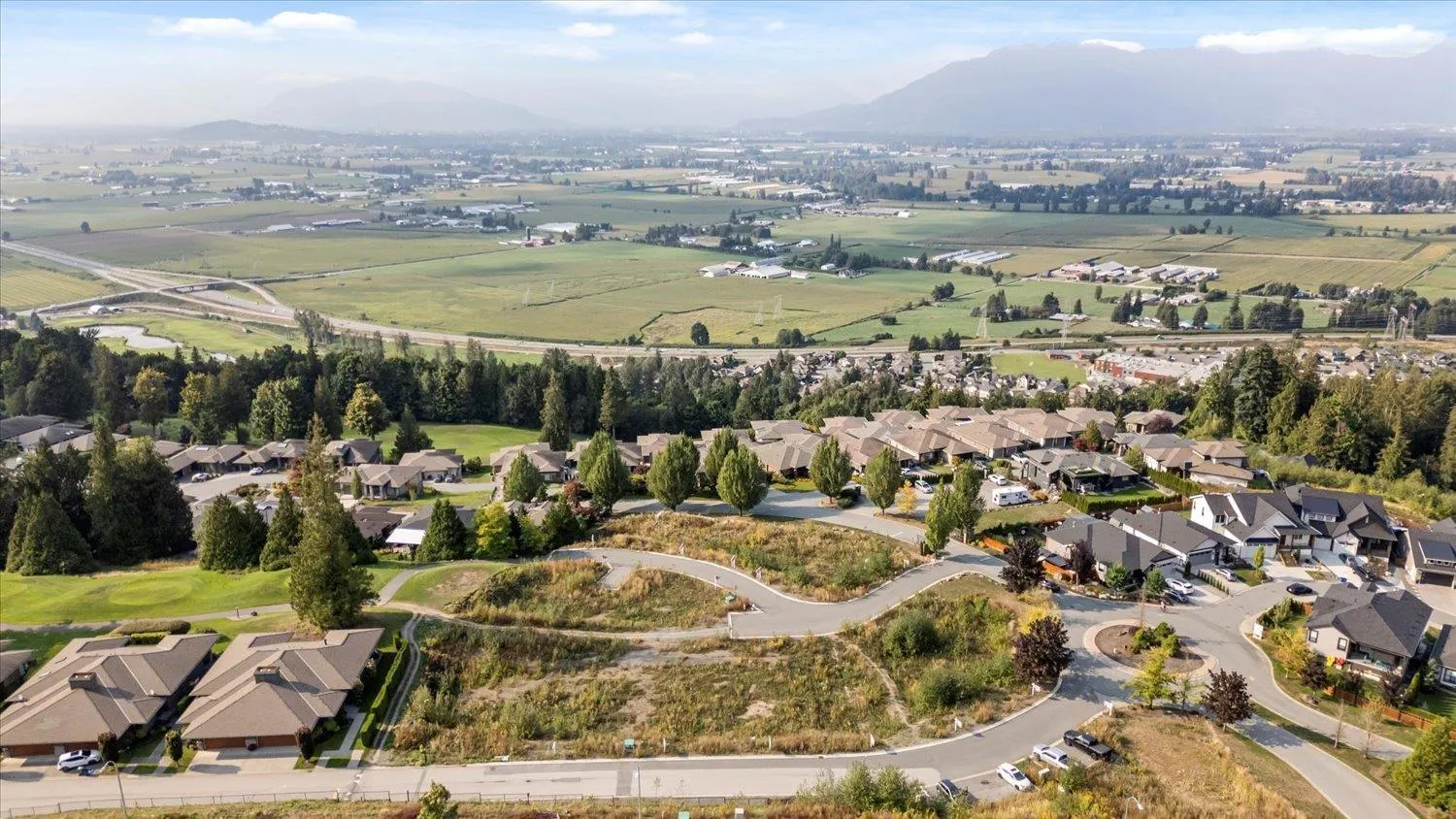 10 51076 FALLS COURT|Eastern Hillsides