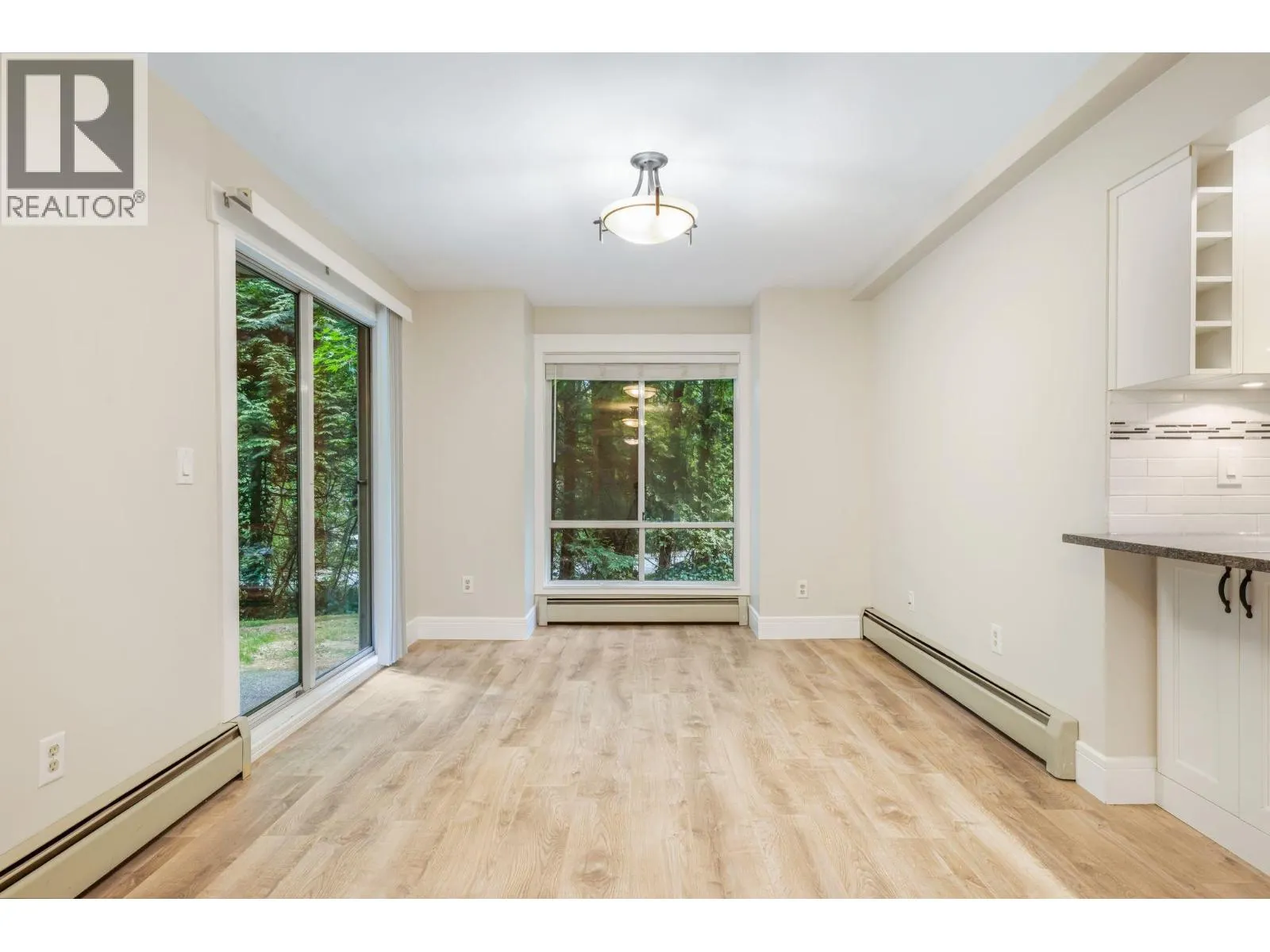 37 9000 ASH GROVE CRESCENT