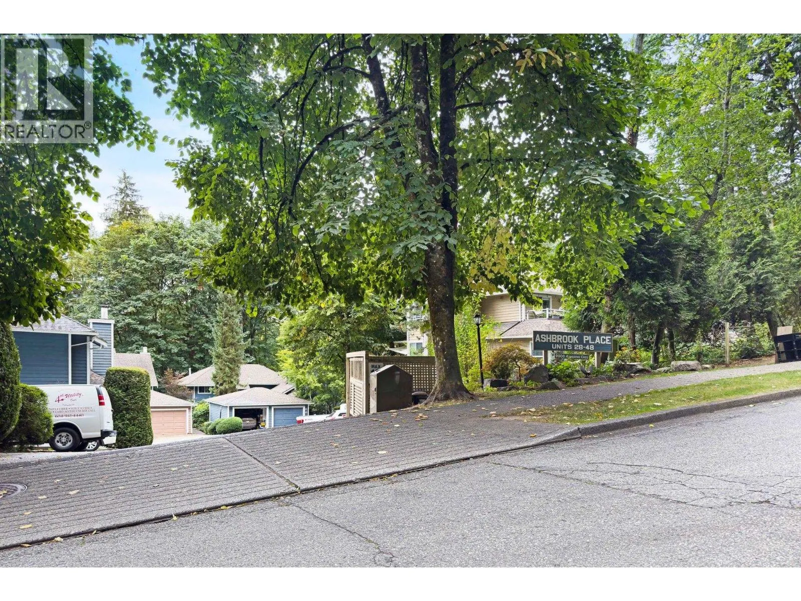 37 9000 ASH GROVE CRESCENT