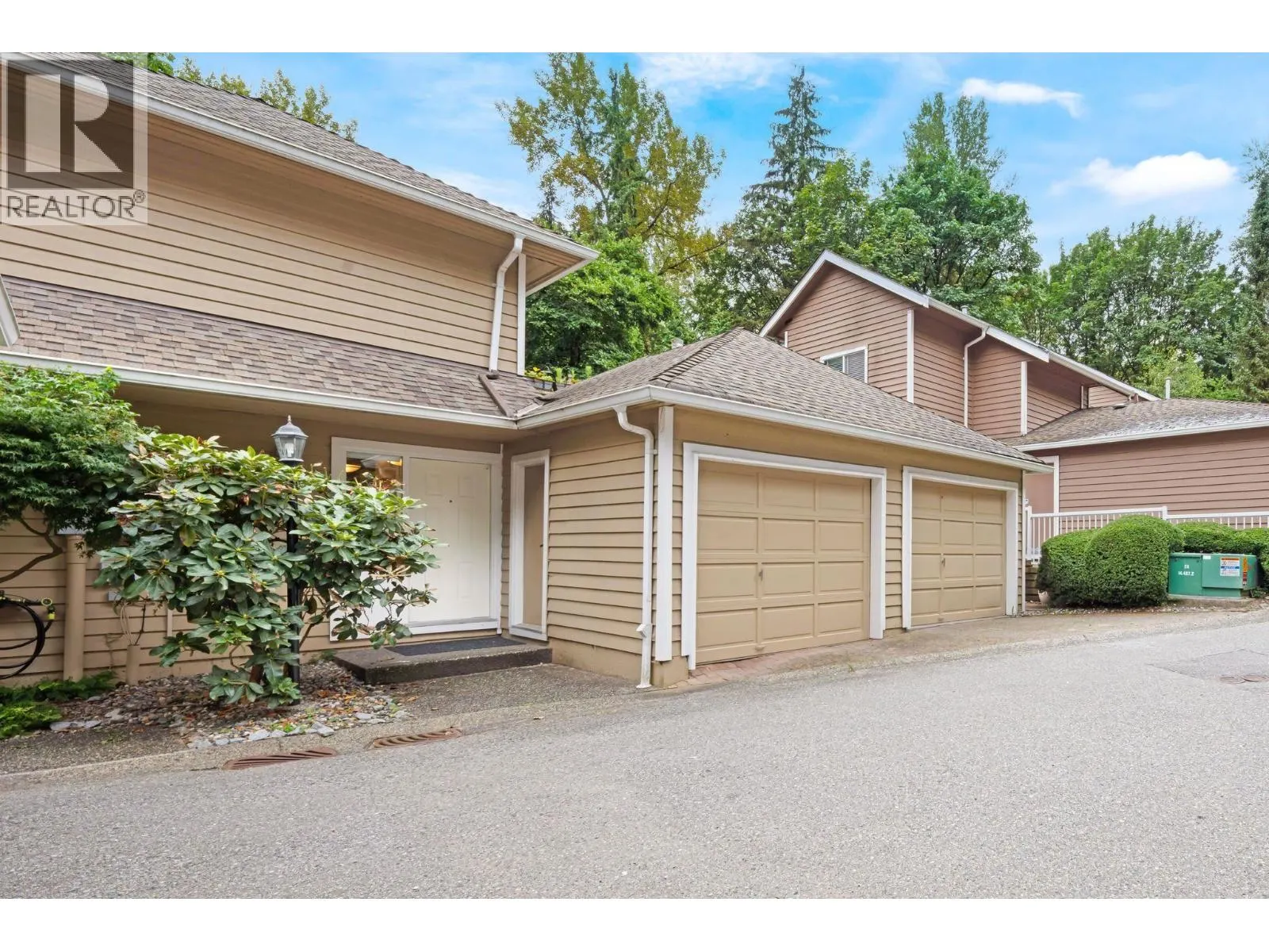 37 9000 ASH GROVE CRESCENT