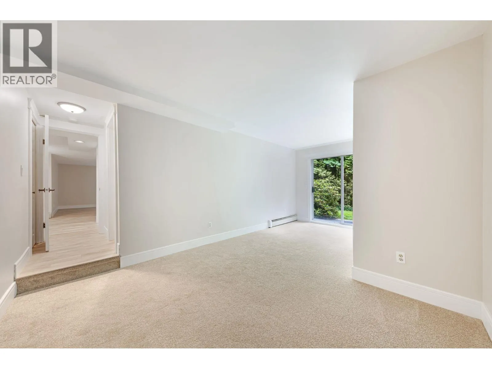 37 9000 ASH GROVE CRESCENT