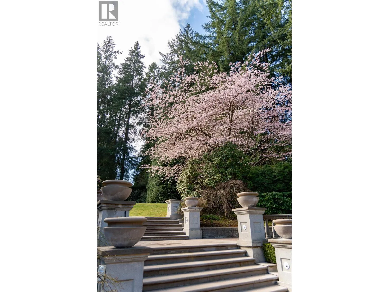 4778 DRUMMOND DRIVE