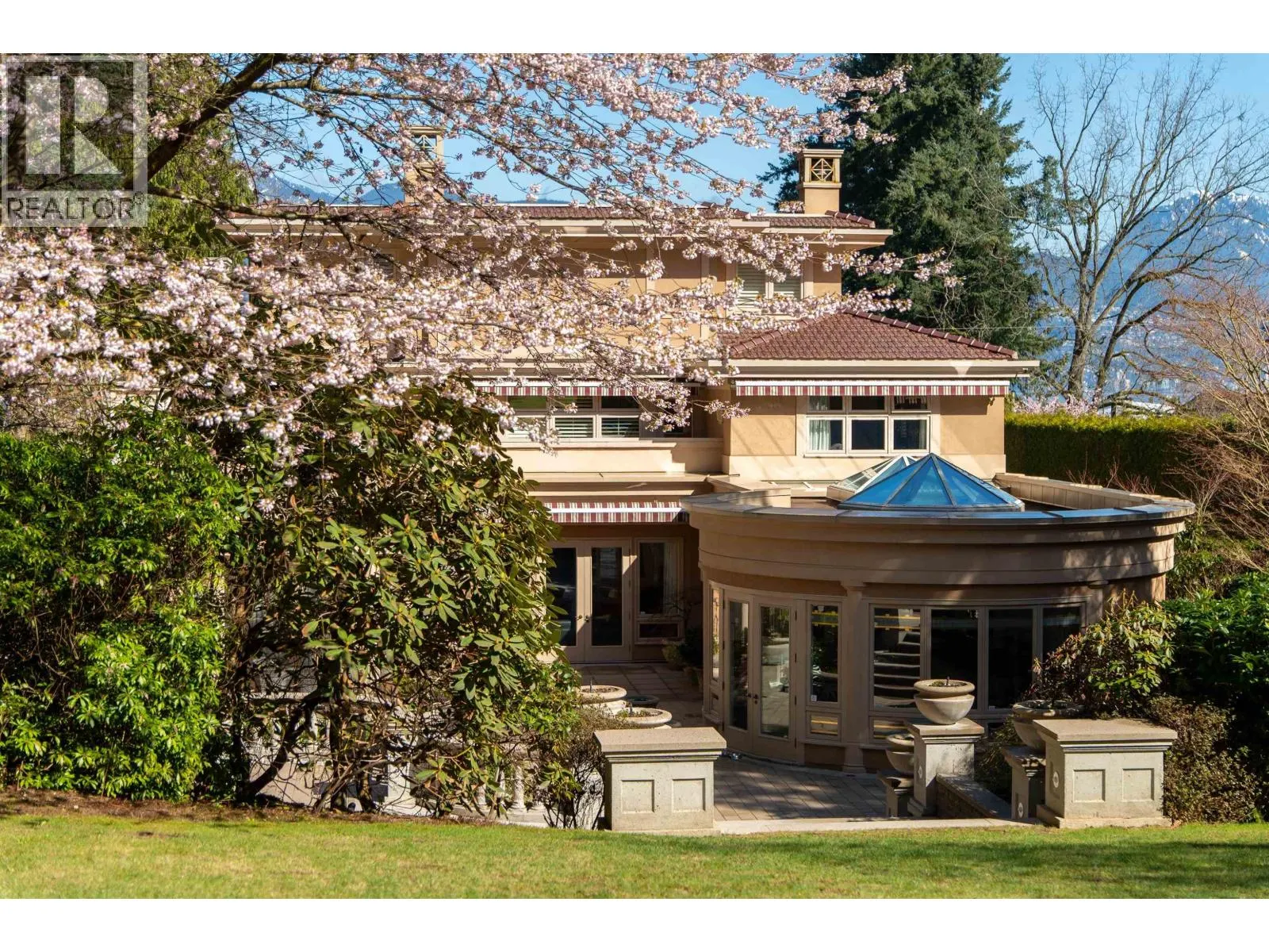 4778 DRUMMOND DRIVE