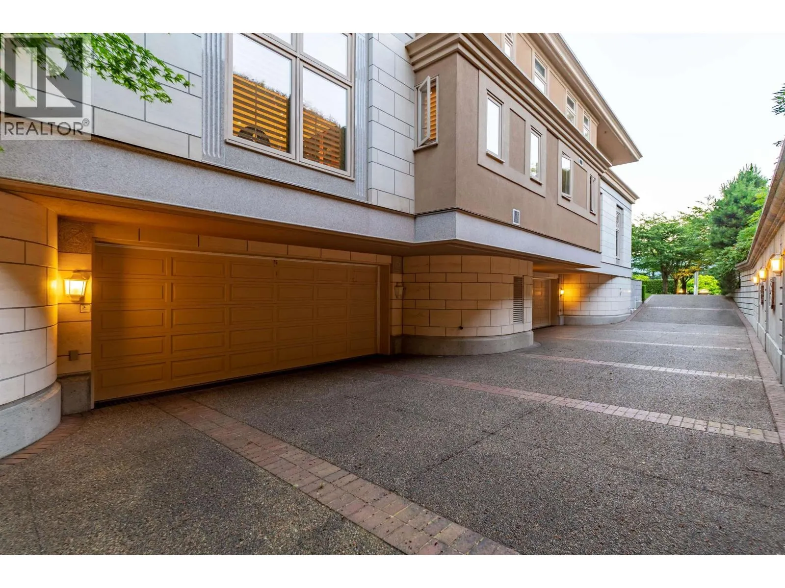 4778 DRUMMOND DRIVE