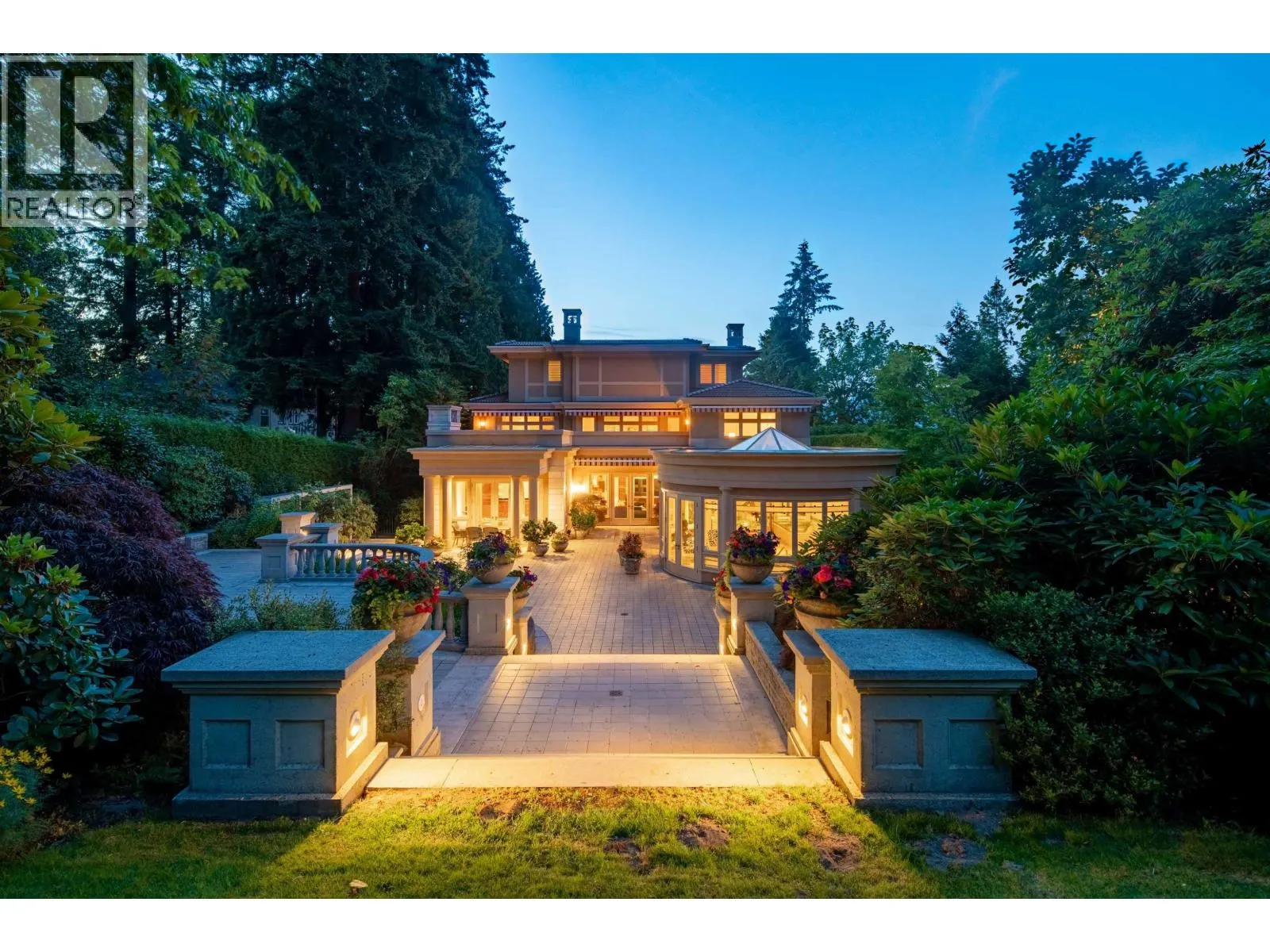 4778 DRUMMOND DRIVE