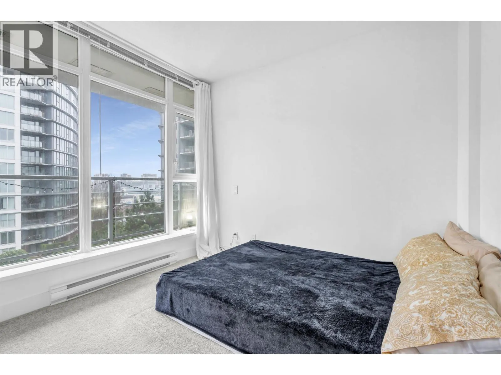 905 8068 WESTMINSTER HIGHWAY