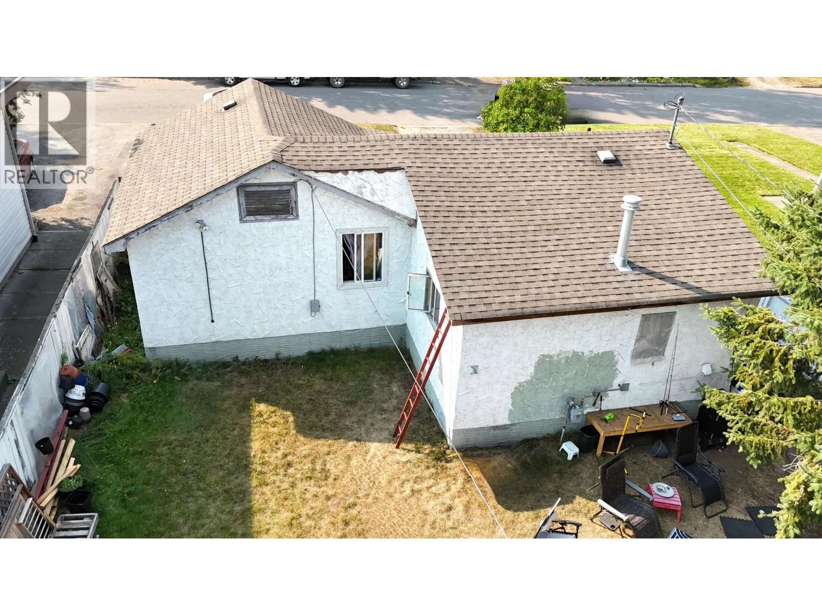 868 FREEMAN STREET