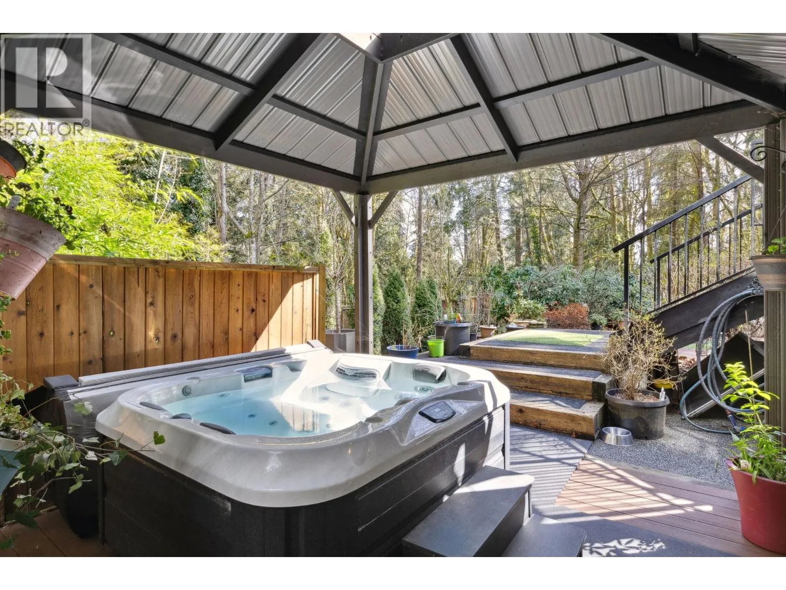 1501 OSTLER COURT