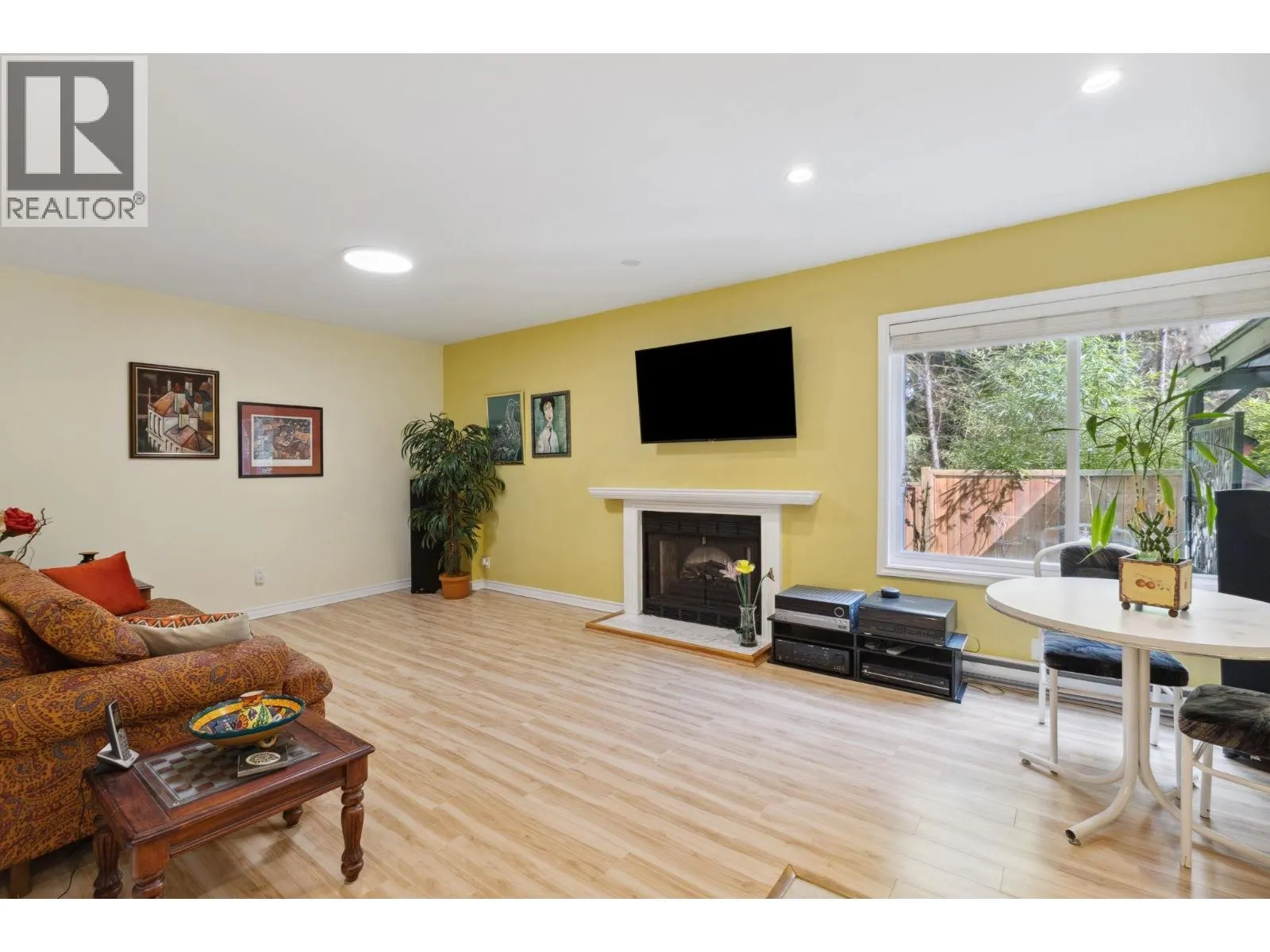 1501 OSTLER COURT