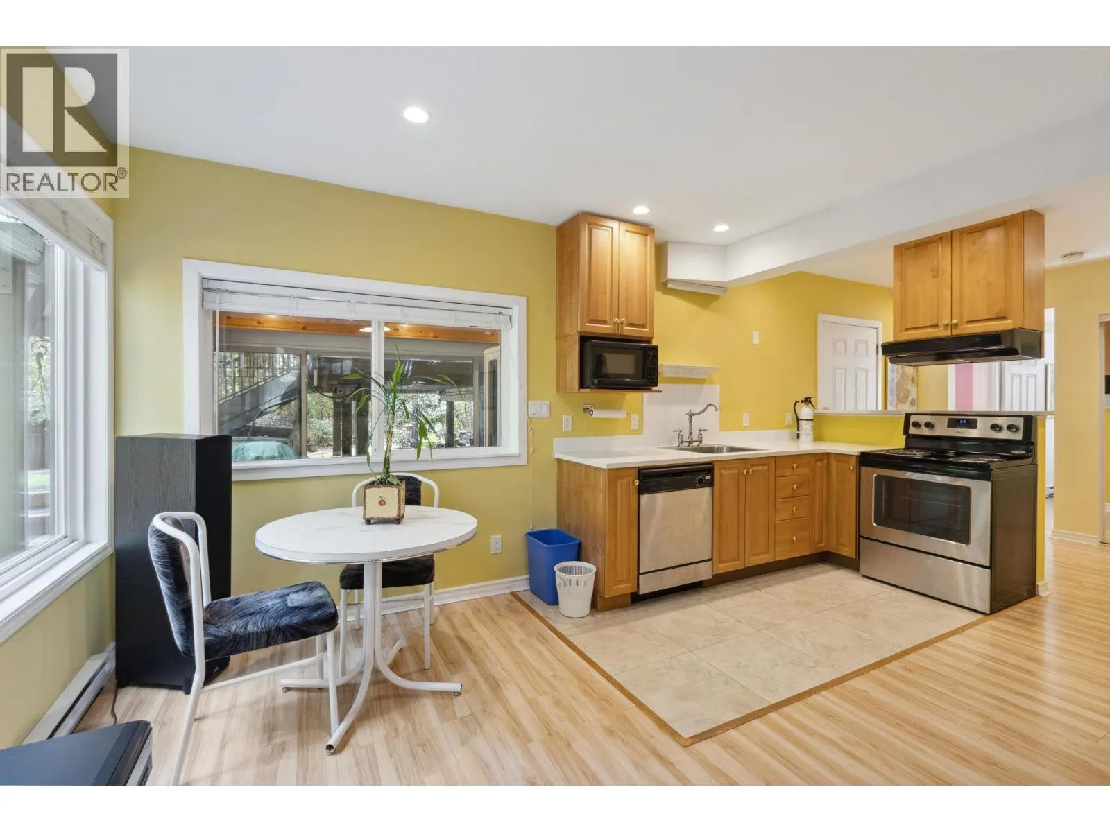1501 OSTLER COURT