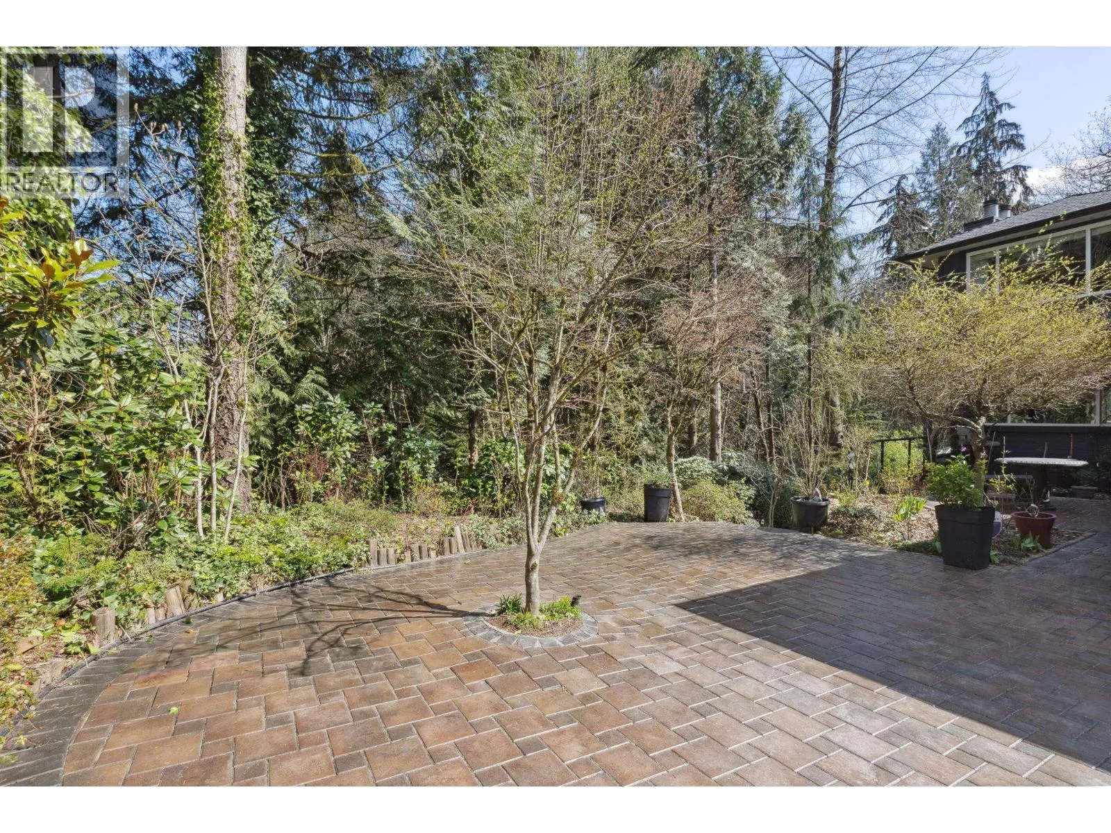 1501 OSTLER COURT