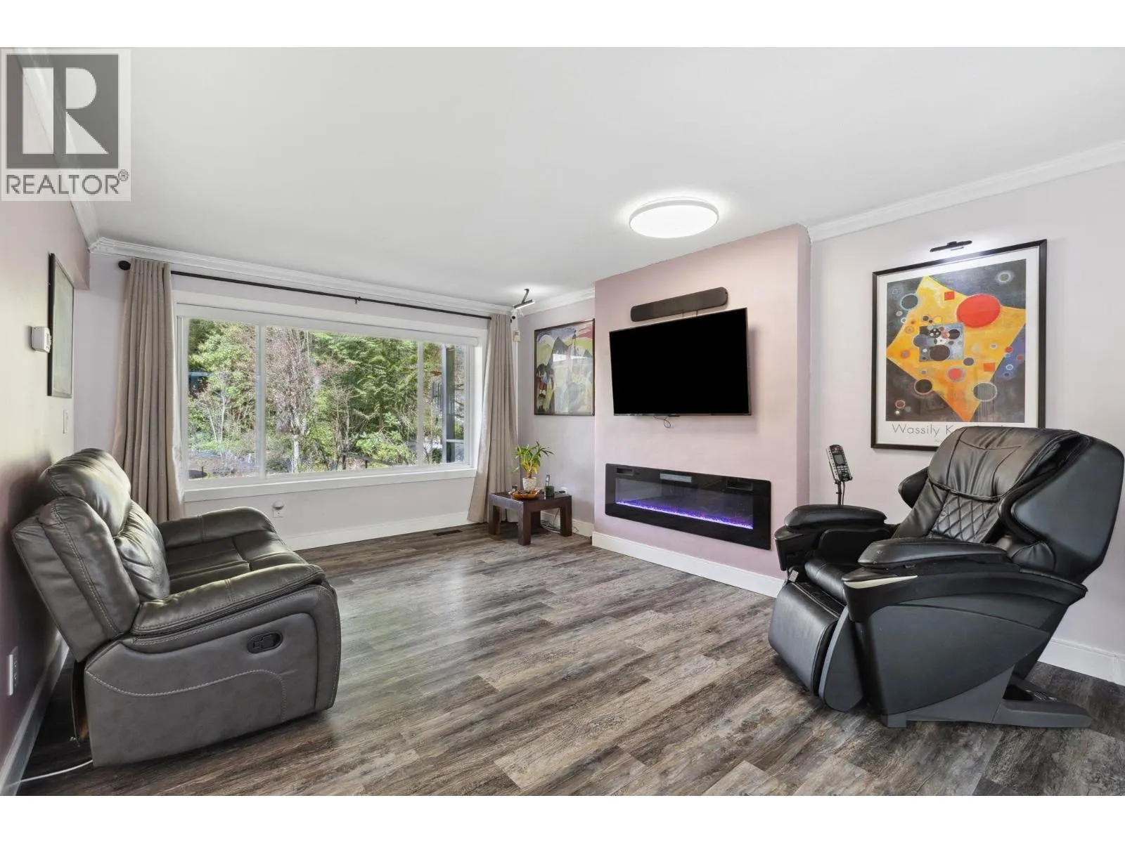 1501 OSTLER COURT