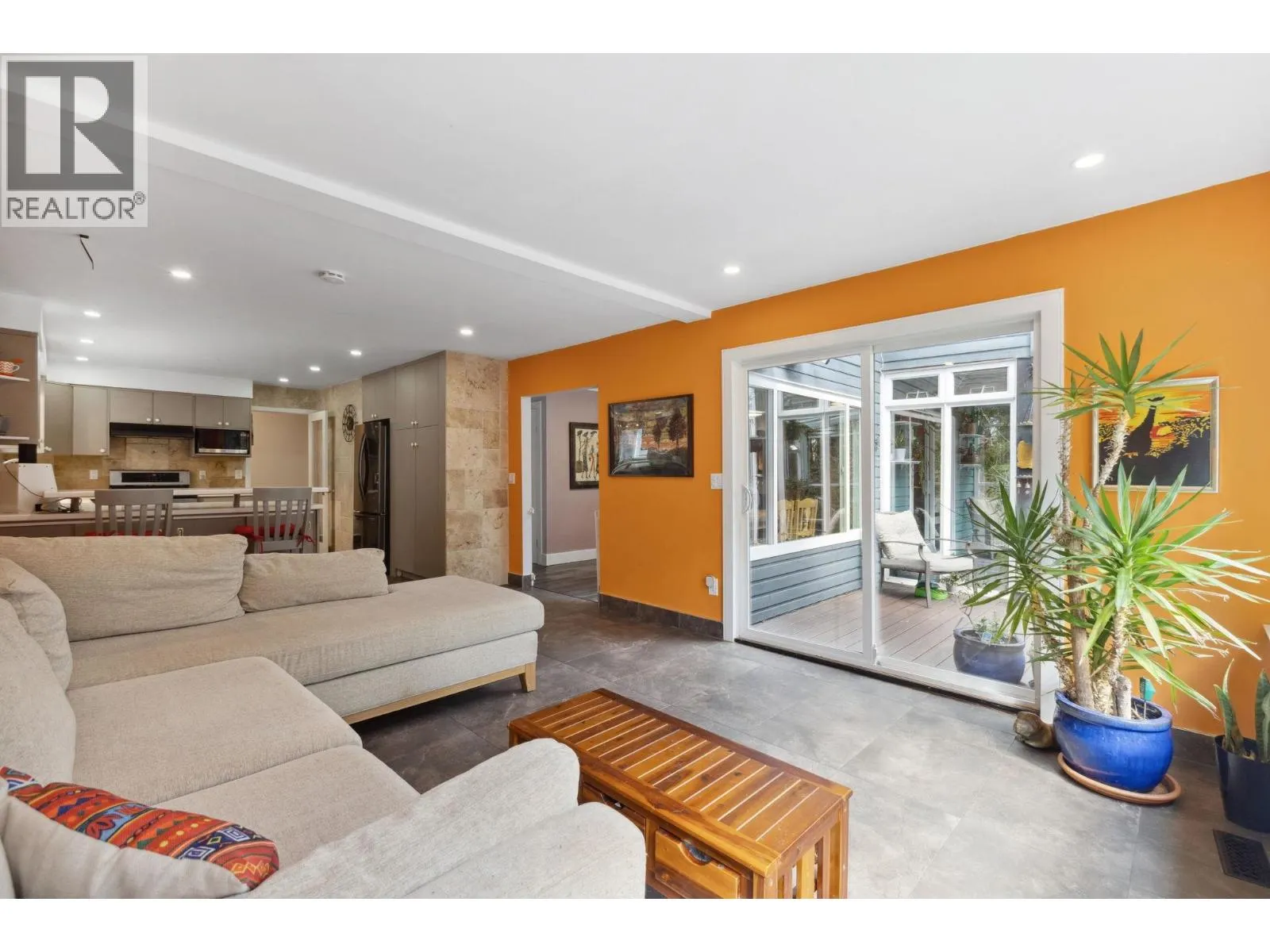 1501 OSTLER COURT