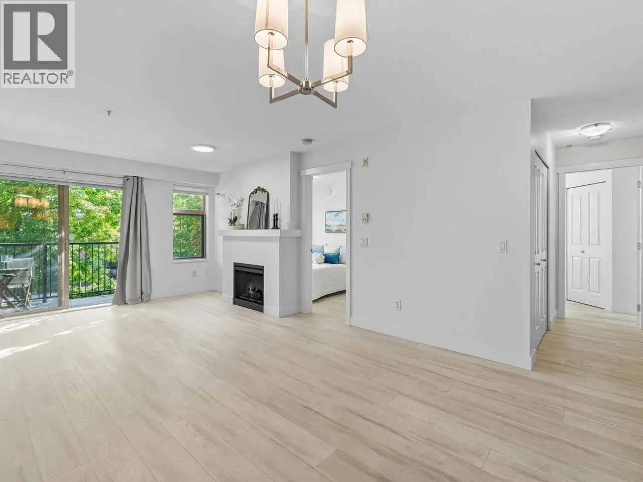 210 500 KLAHANIE DRIVE