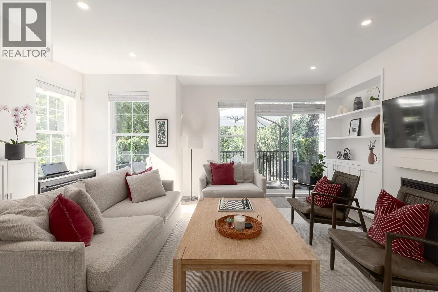 45 2200 PANORAMA DRIVE