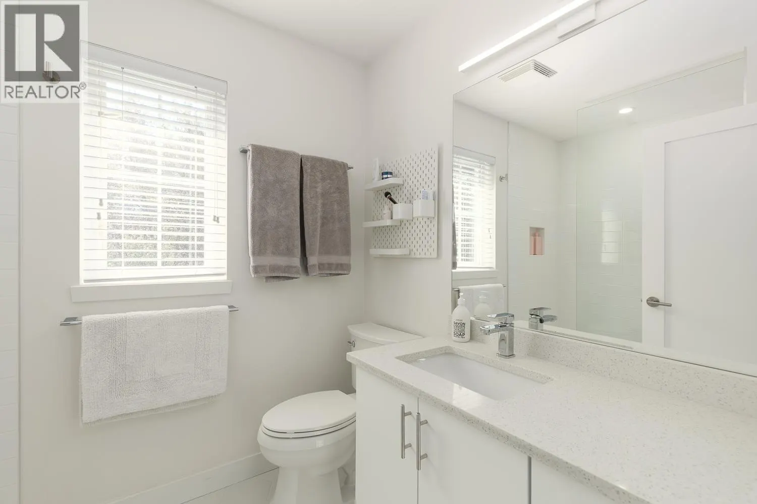 45 2200 PANORAMA DRIVE