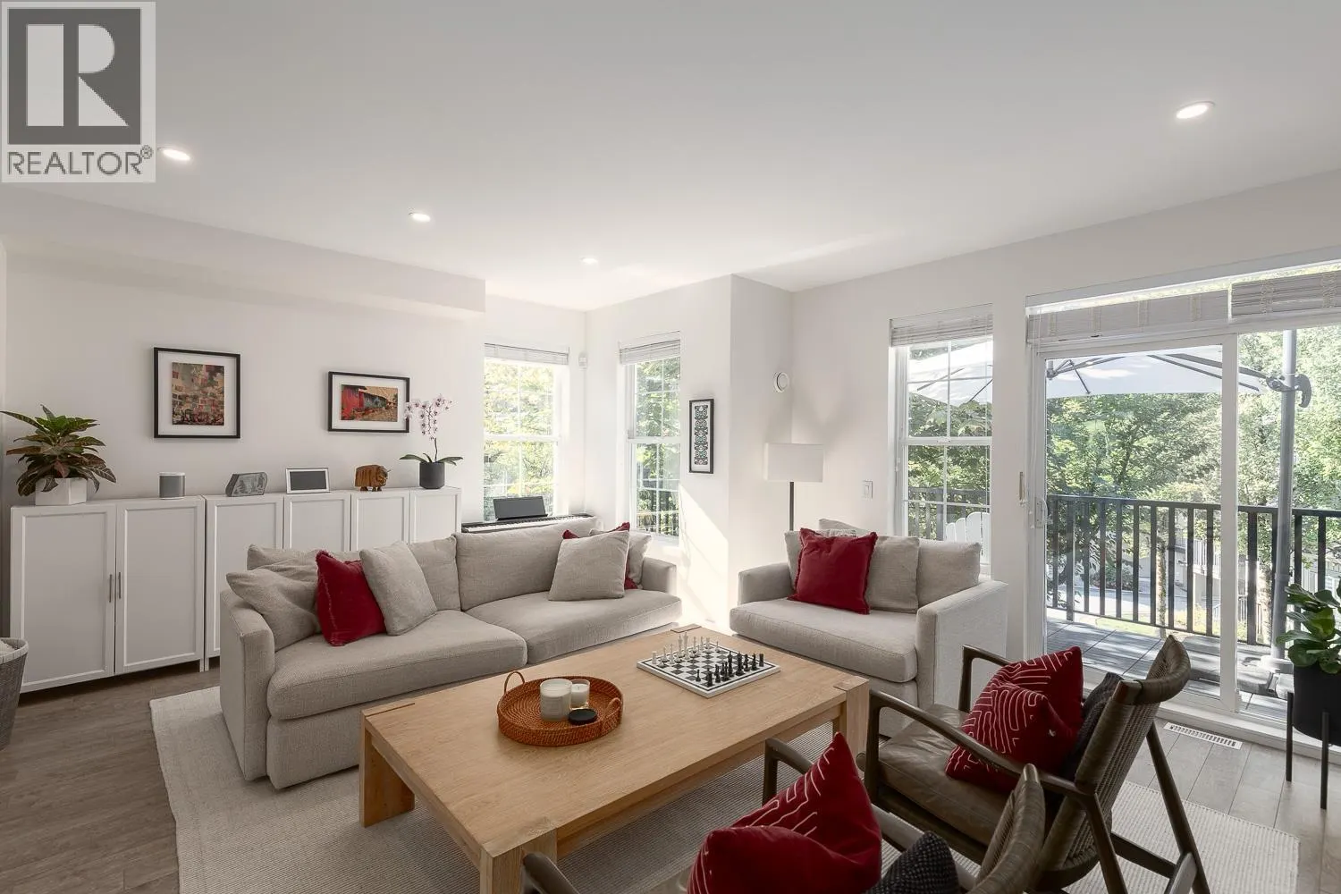 45 2200 PANORAMA DRIVE