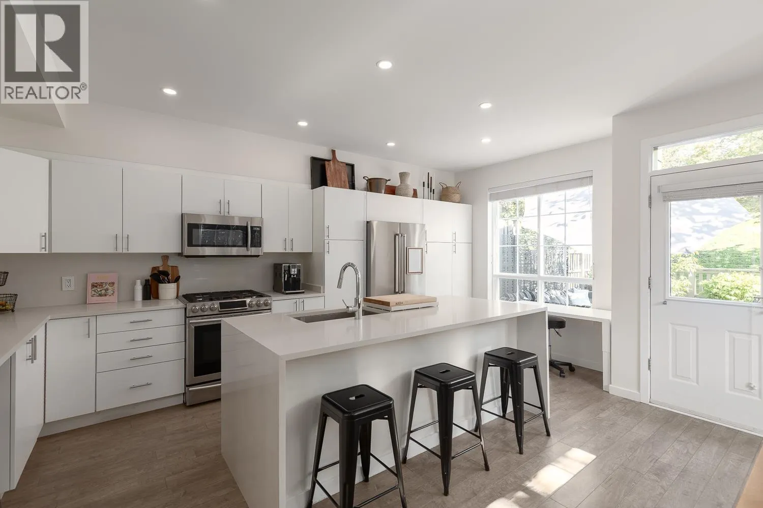 45 2200 PANORAMA DRIVE