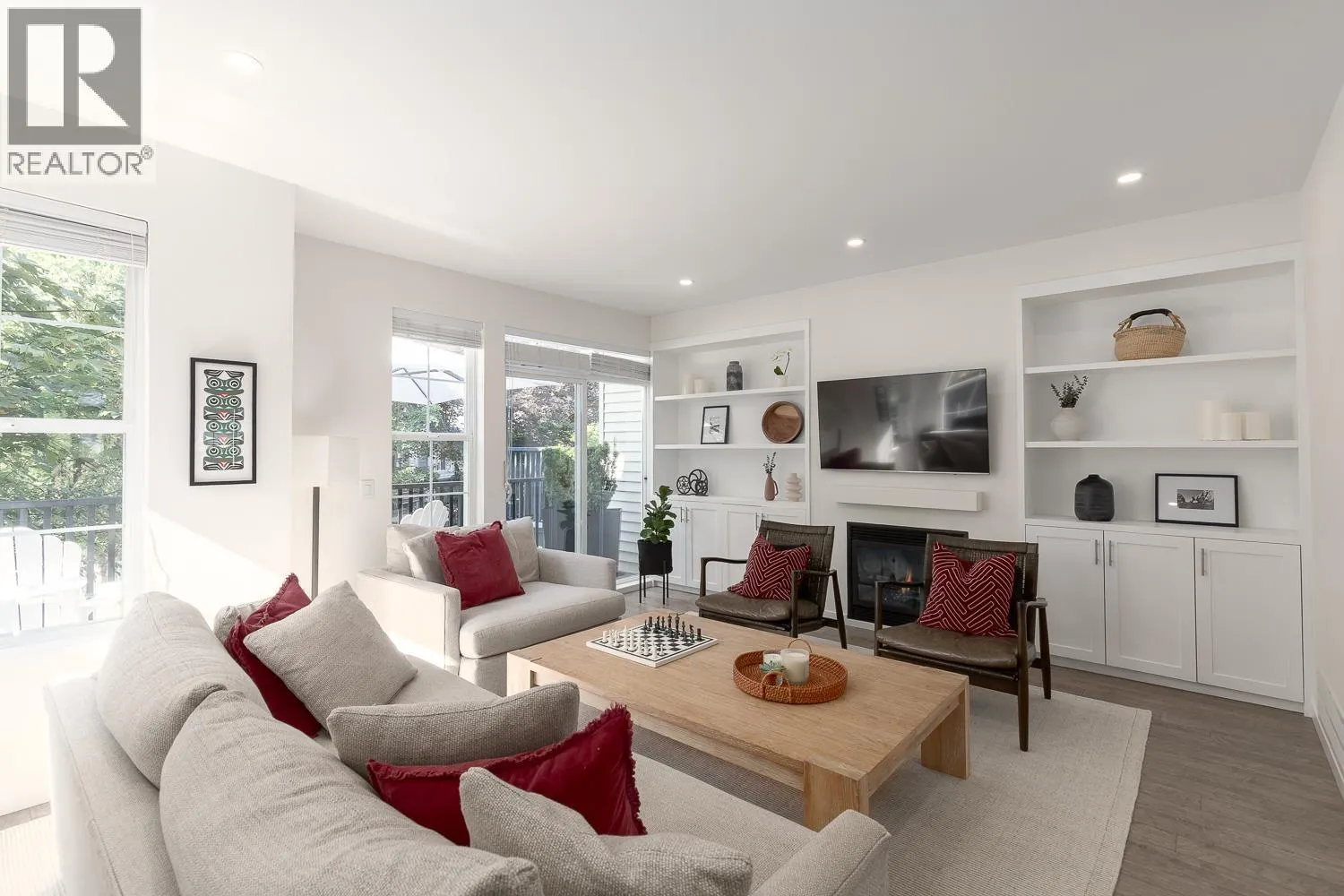 45 2200 PANORAMA DRIVE