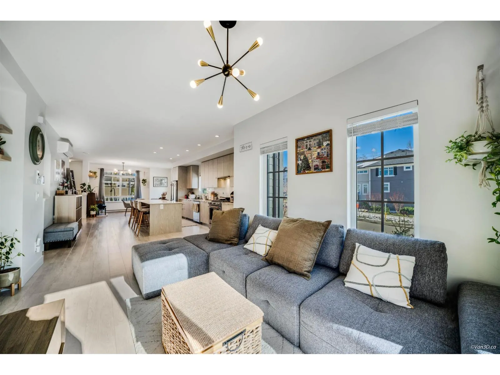82 2075 OAK MEADOWS DRIVE