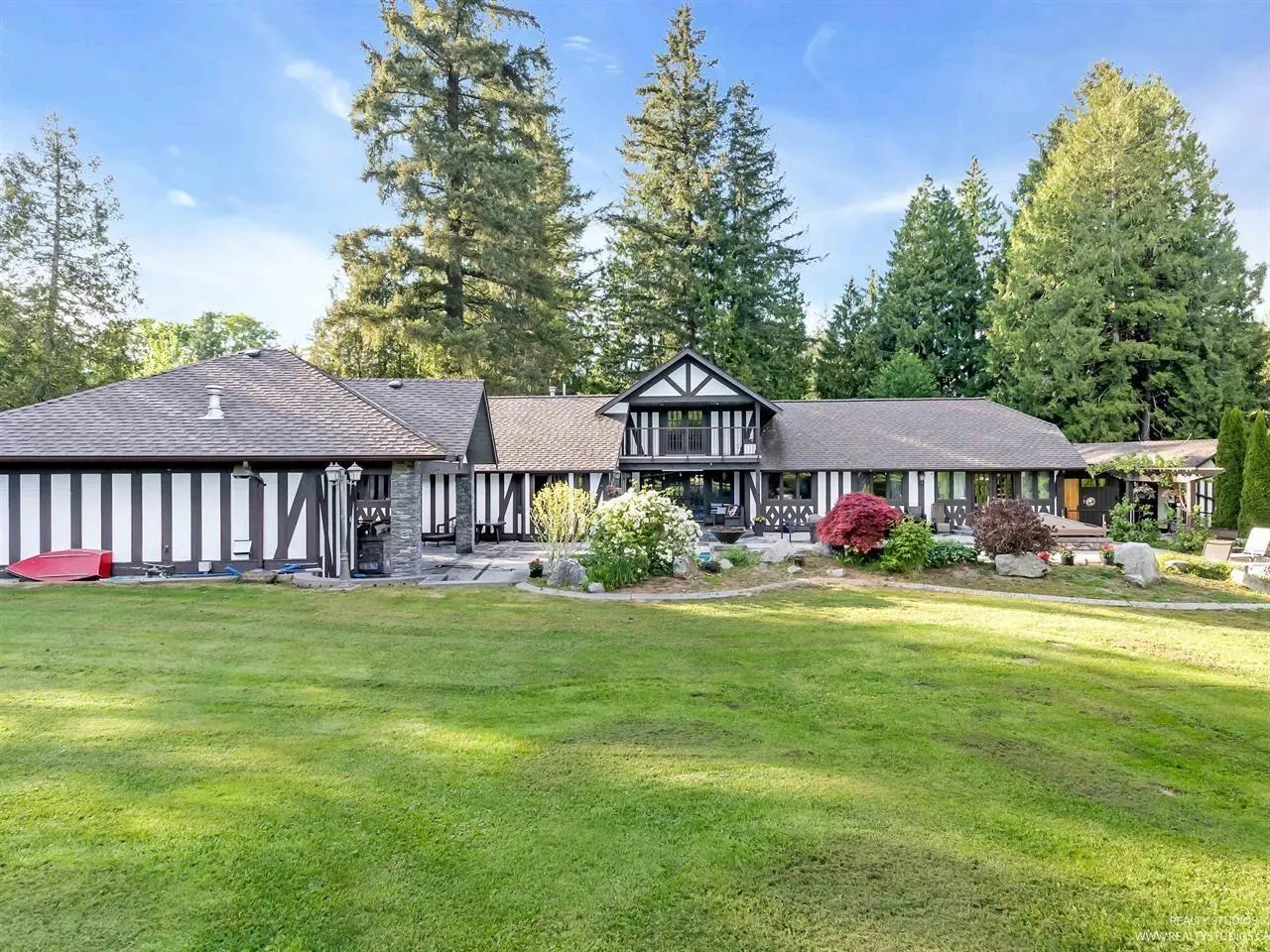 20077 FERNRIDGE CRESCENT