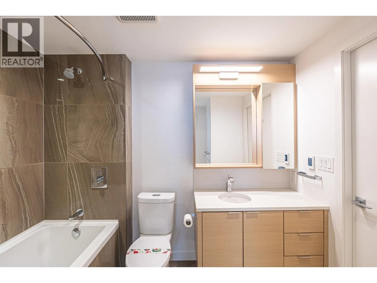 701 1688 PULLMAN PORTER STREET