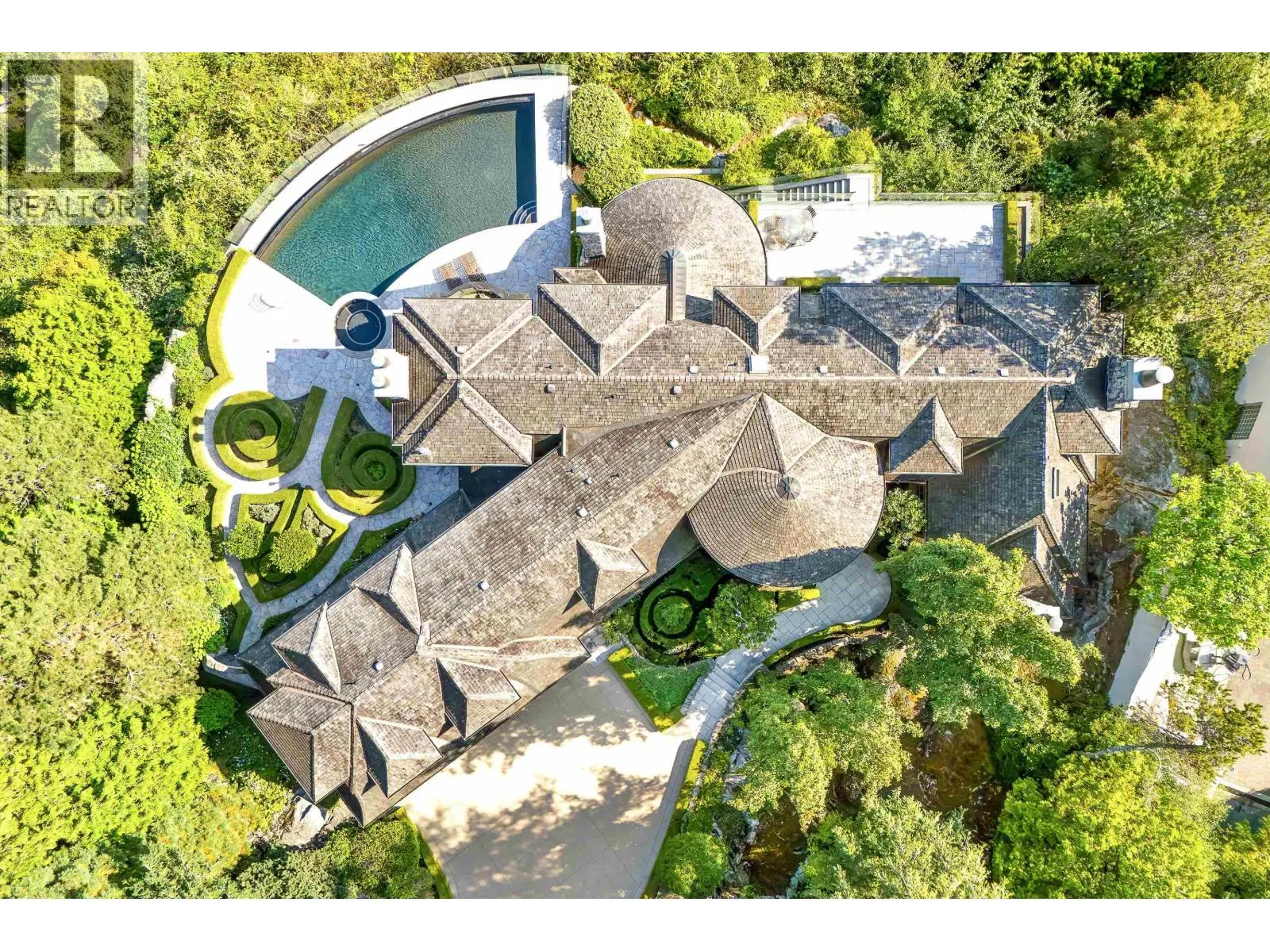 4672 CLOVELLY WALK