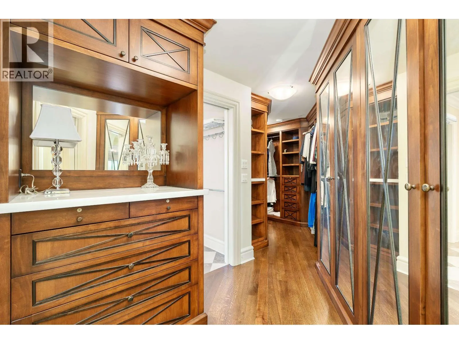 4672 CLOVELLY WALK