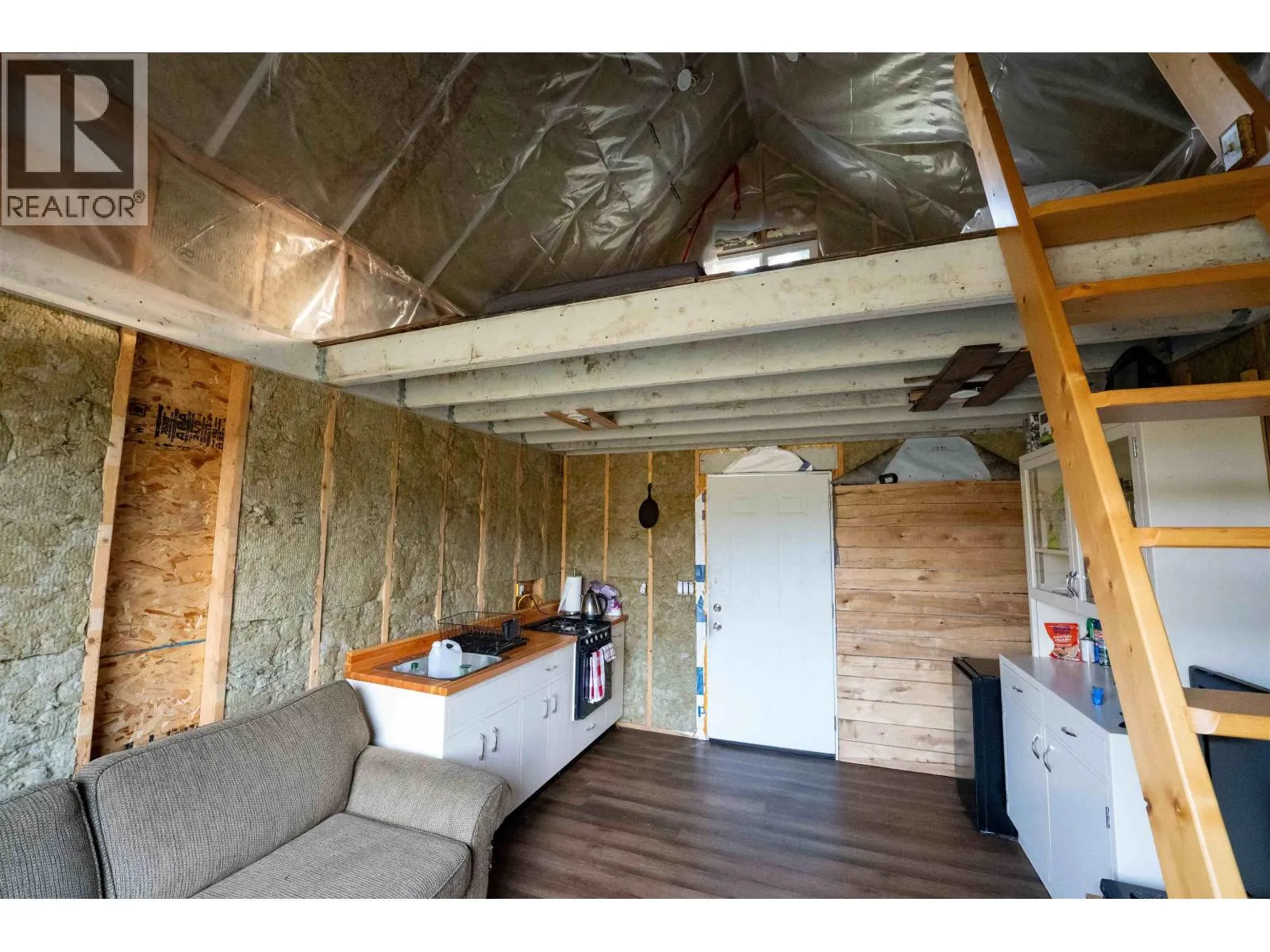 7470 CARIBOO CHALET ROAD