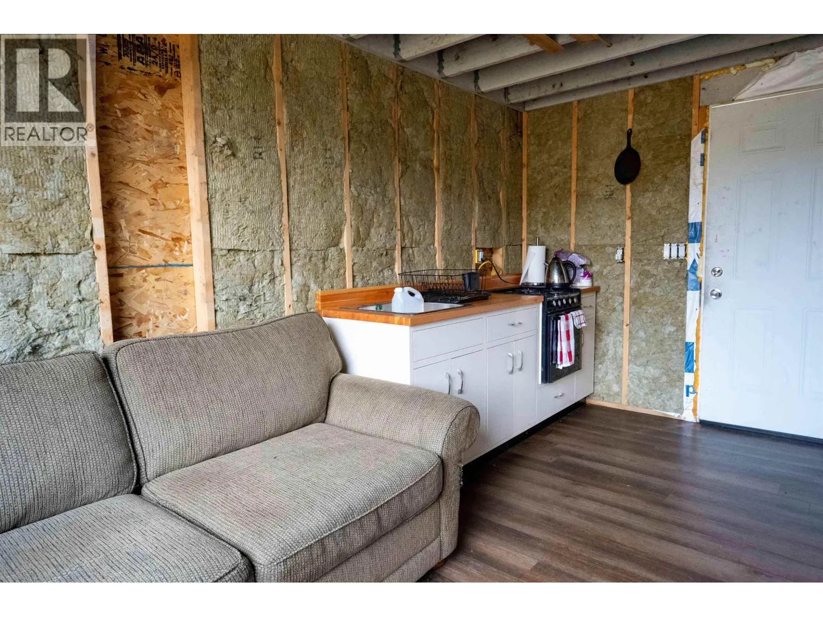 7470 CARIBOO CHALET ROAD