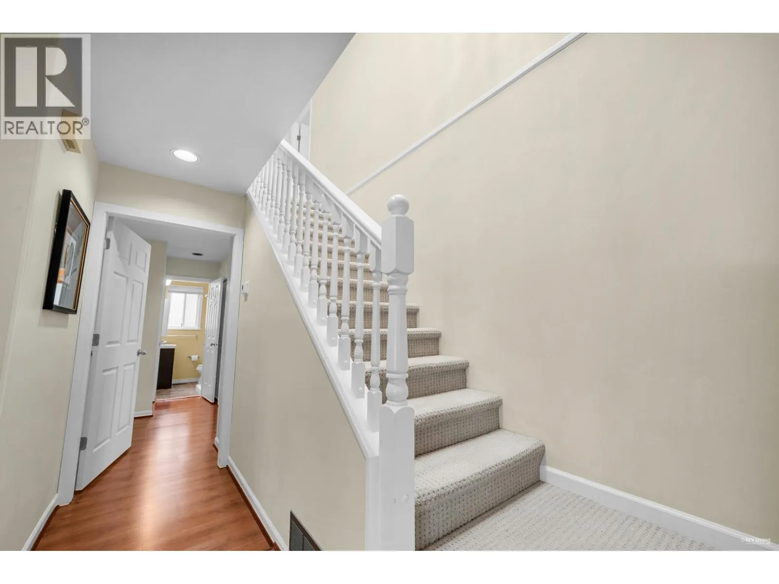 1830 WALNUT CRESCENT