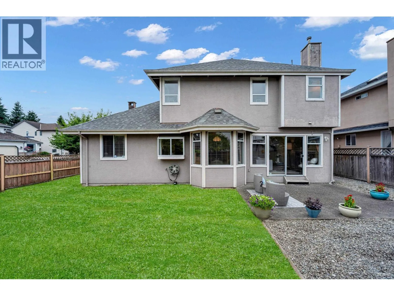 1830 WALNUT CRESCENT