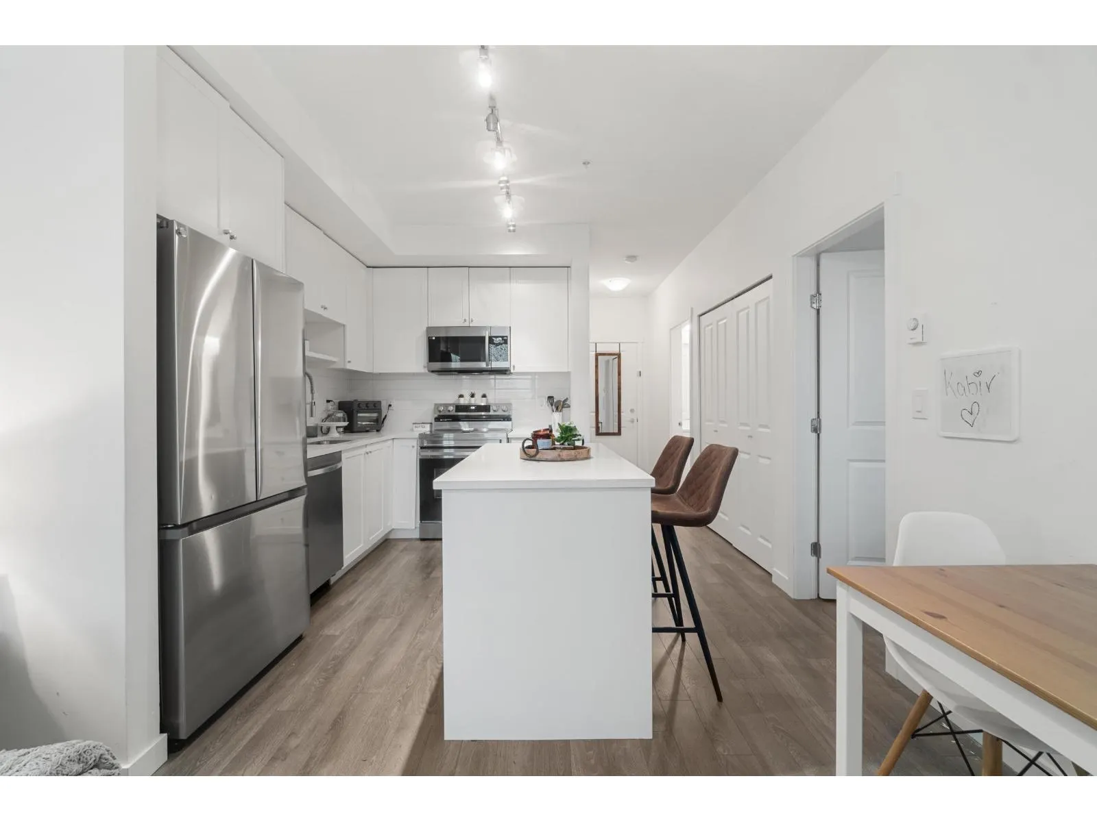 111 15848 FRASER HIGHWAY
