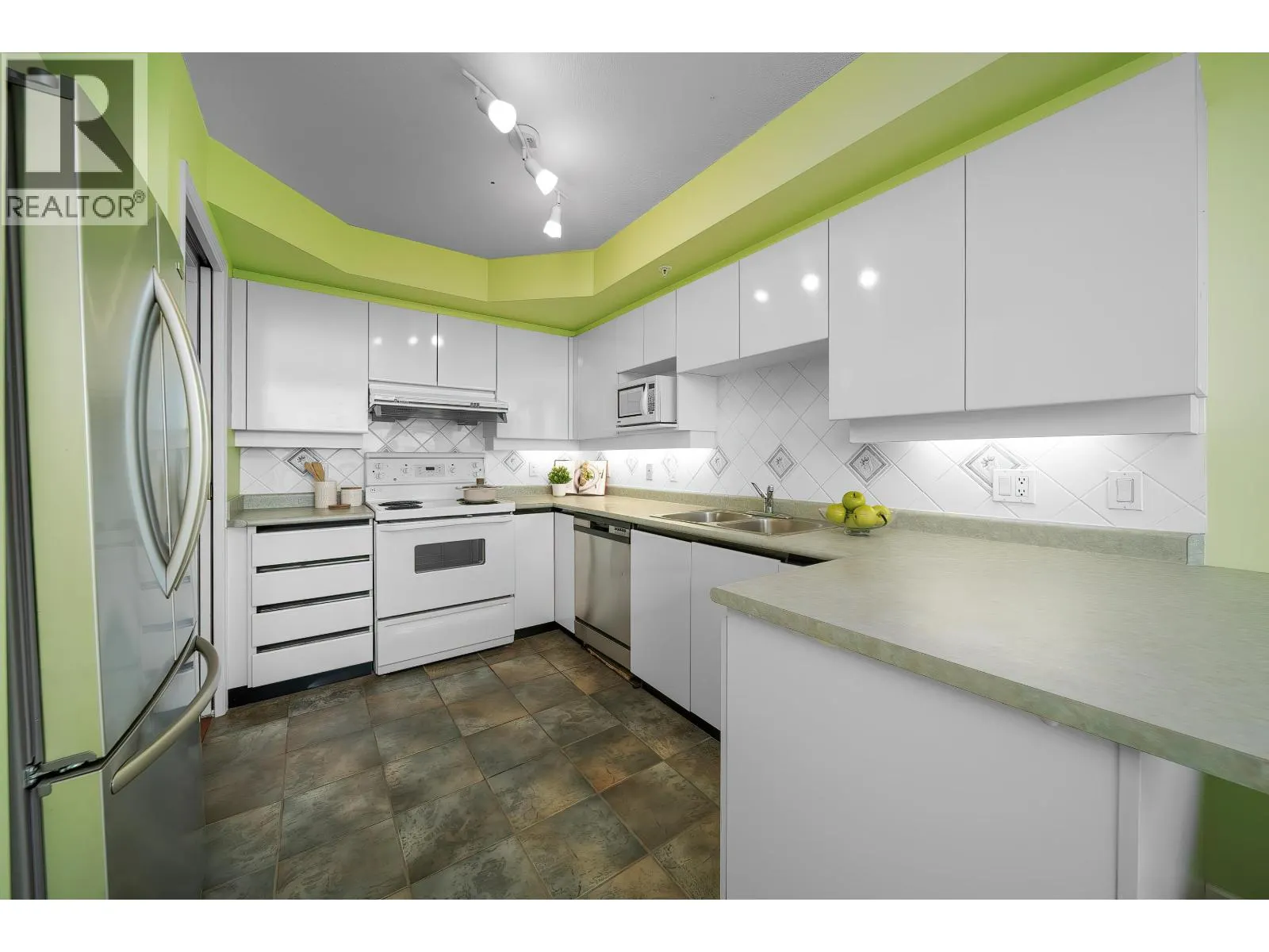 1501 8297 SABA ROAD